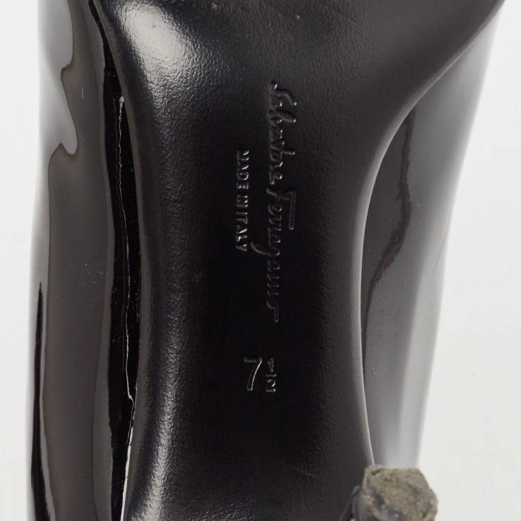 Pre Owned Salvatore Ferragamo Black Patent Leather Vara Bow Peep Toe Pumps Size 38