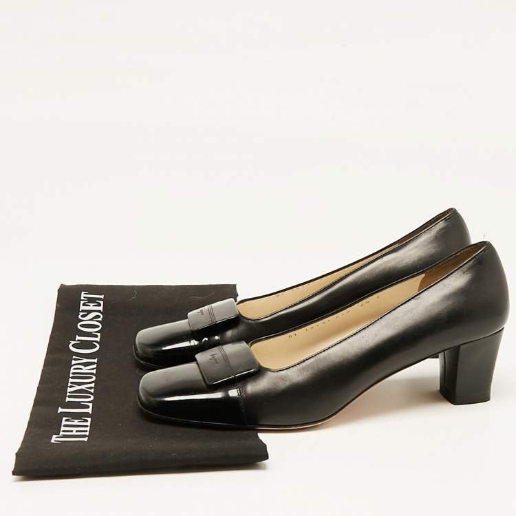 Pre Owned Salvatore Ferragamo Black  Leather Bow Block Heel Pumps Size 37