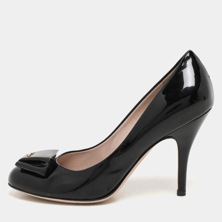 Pre Owned Salvatore Ferragamo Black Patent Leather Pumps Size 37