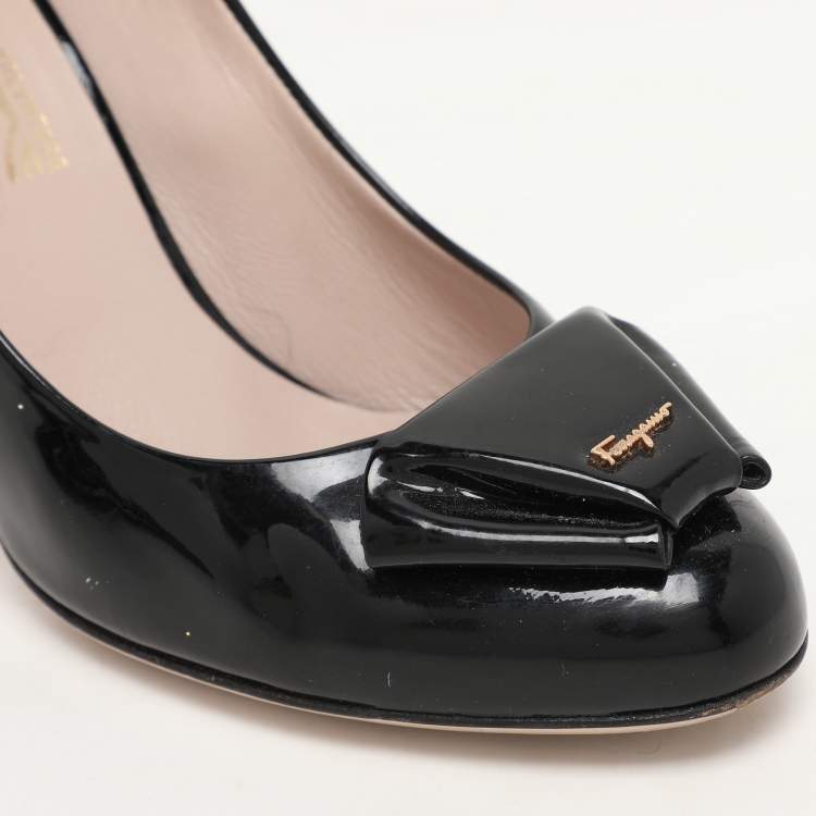 Pre Owned Salvatore Ferragamo Black Patent Leather Pumps Size 37