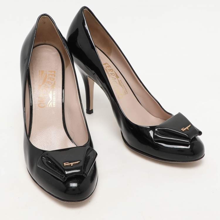 Pre Owned Salvatore Ferragamo Black Patent Leather Pumps Size 37