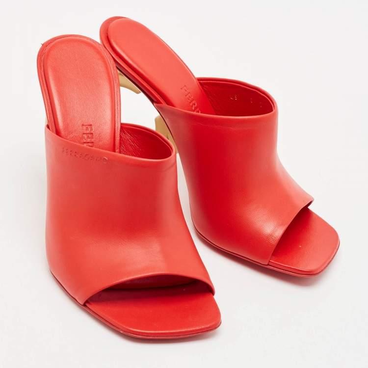 Pre Owned Salvatore Ferragamo Red Leather Astro Slide Sandals Size 36.5