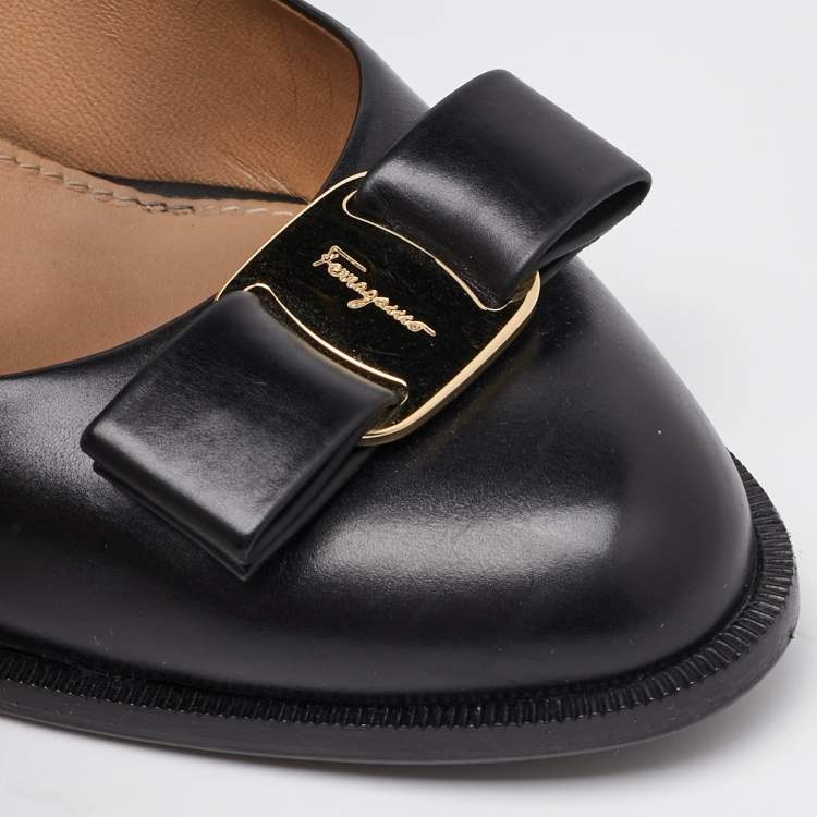 Pre Owned Salvatore Ferragamo Black Leather Vara Bow Block Heel Pumps Size 39.5