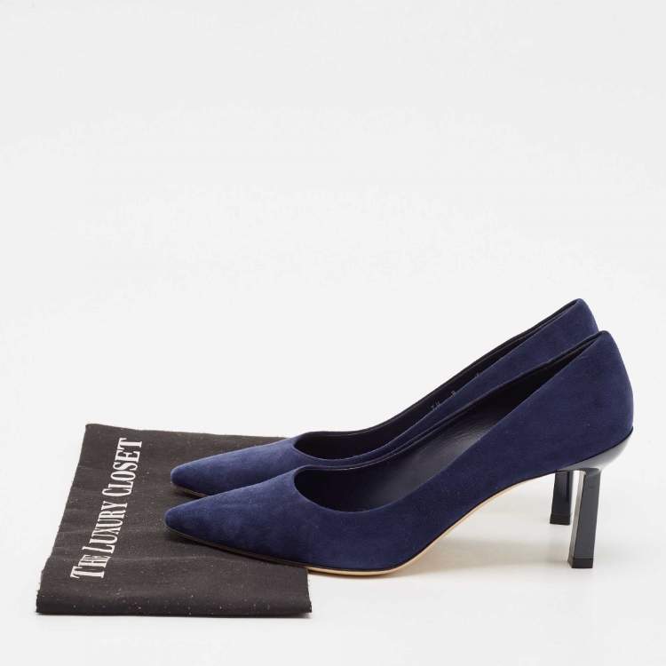 مملوكة مسبقًا Salvatore Ferragamo Navy Blue Suede Pointed Toe Pumps Size 39.5