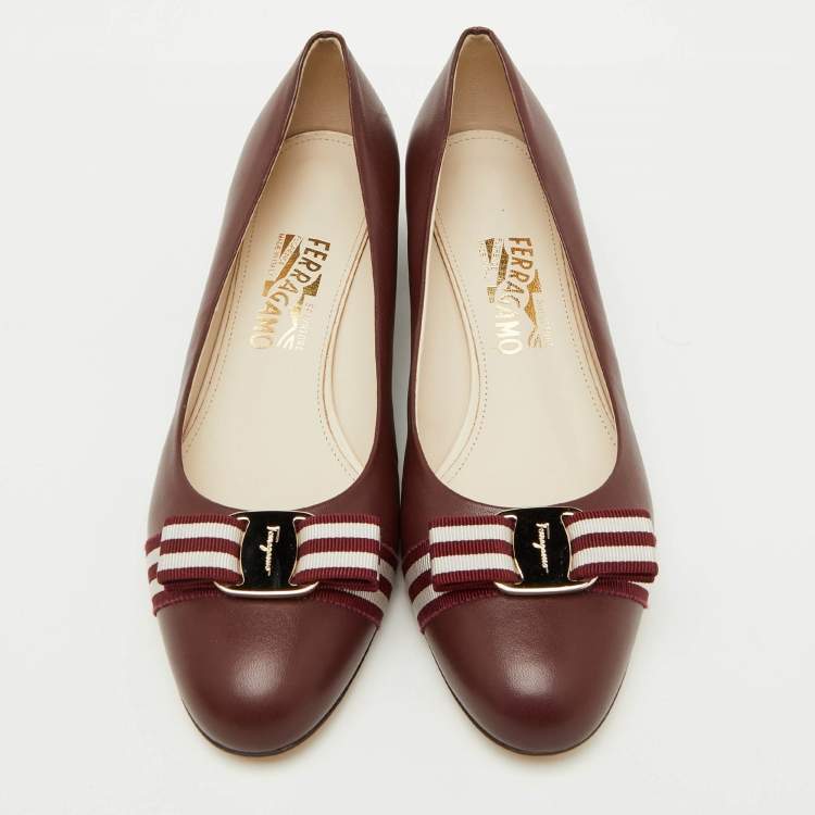 Pre Owned Salvatore Ferragamo Burgundy Leather Web Vara Bow Pumps Size 40.5