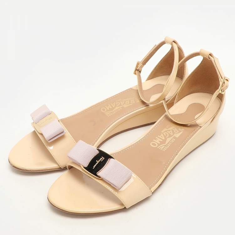 Pre Owned Salvatore Ferragamo Light Beige Patent Leather Margot Wedge Sandals Size 38