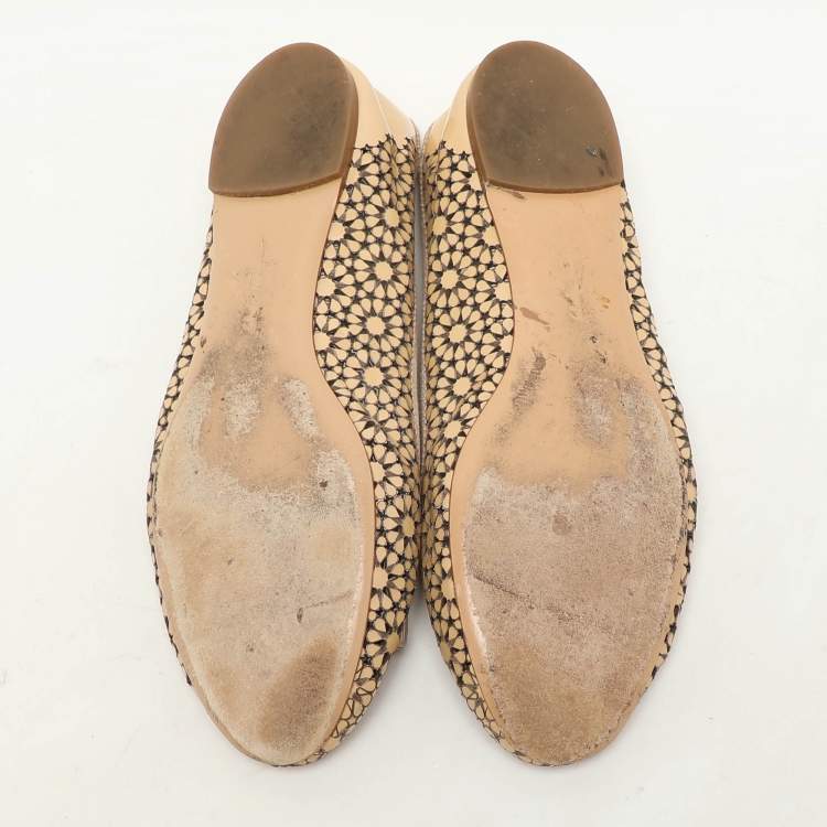 Pre Owned Salvatore Ferragamo Beige Patent Leather Laser Cut Vara Bow Ballet Flats Size 38