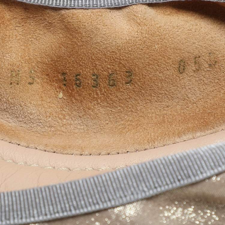 Pre Owned Salvatore Ferragamo Metallic Beige Suede Vara Bow Scrunch Ballet Flats Size 38