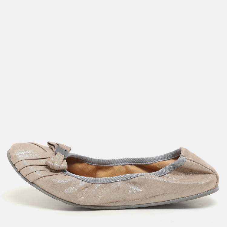 Pre Owned Salvatore Ferragamo Metallic Beige Suede Vara Bow Scrunch Ballet Flats Size 38