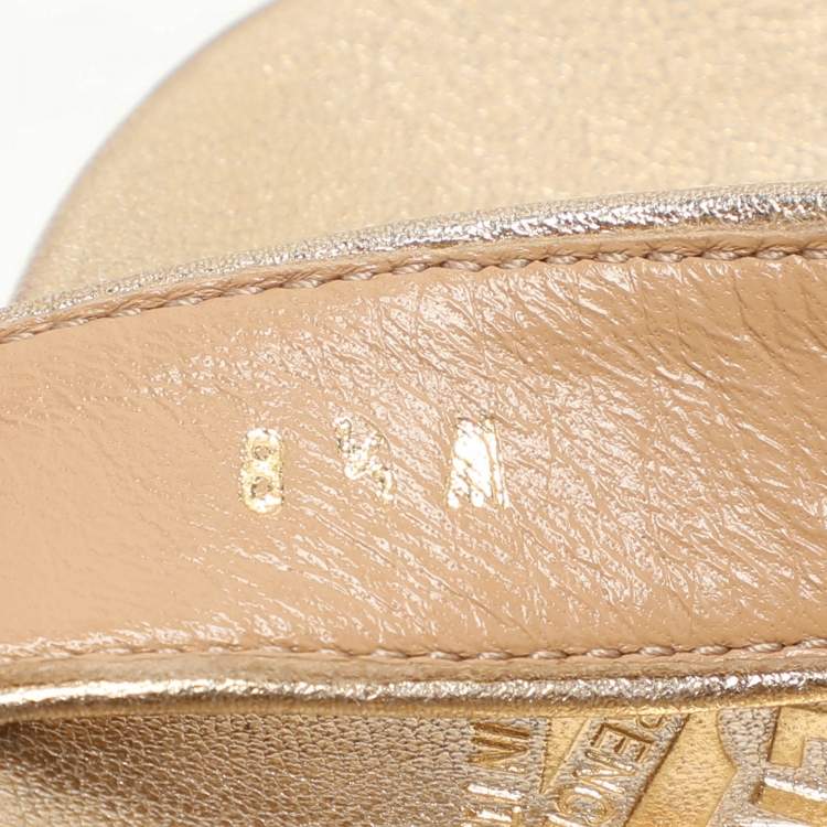 Pre Owned Salvatore Ferragamo Beige/Gold Canvas and Leather Gancini Platform Sandals Size 39