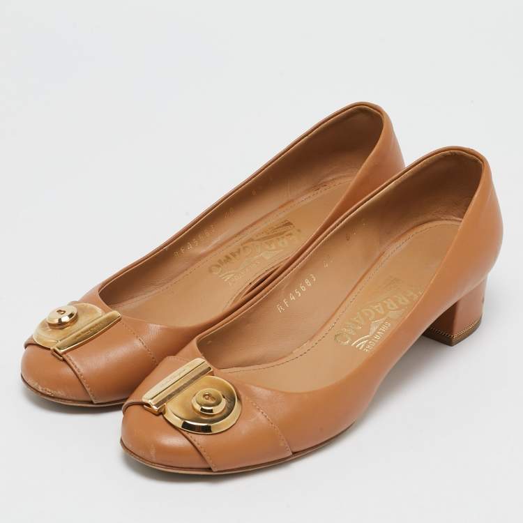 Pre Owned Salvatore Ferragamo Brown Leather Fiamma Keyhole Block Heel Pumps Size 40