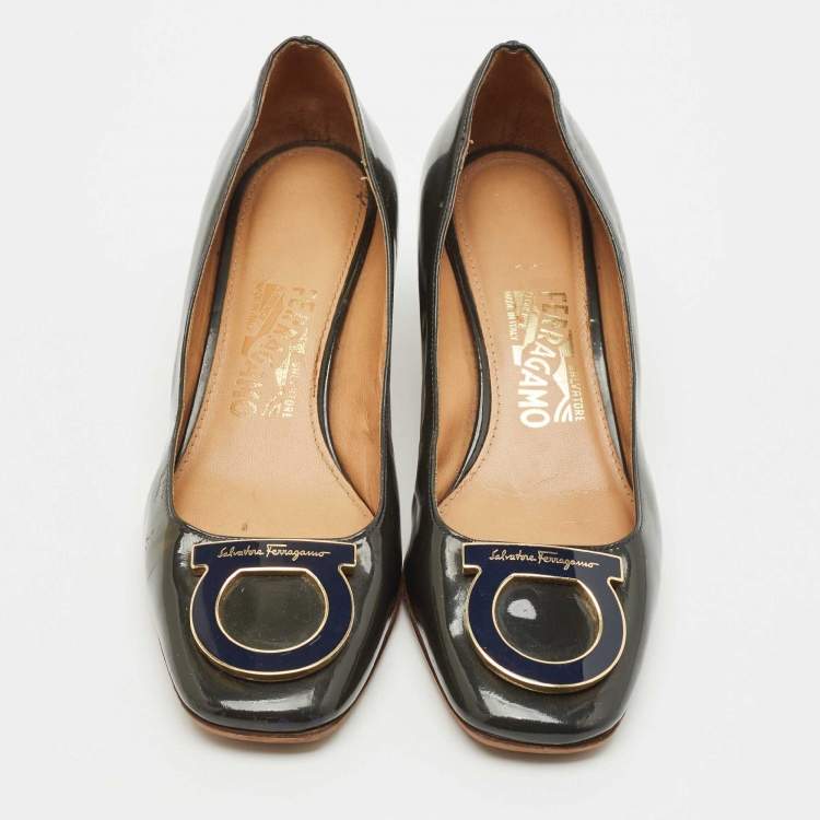 Pre Owned Salvatore Ferragamo Green/Blue Patent Leather Gancio Pumps Size 40