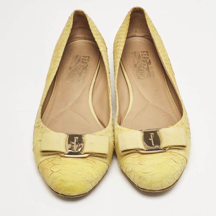 Pre Owned Salvatore Ferragamo Yellow Python Embossed Varina Ballet Flats Size 39