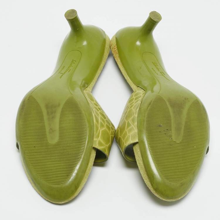 Pre Owned Salvatore Ferragamo Green Croc Embossed Leather Slide Sandals Size 38.5