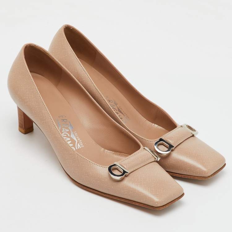 Pre Owned Salvatore Ferragamo Beige Leather Gancini Square Toe Pumps Size 37