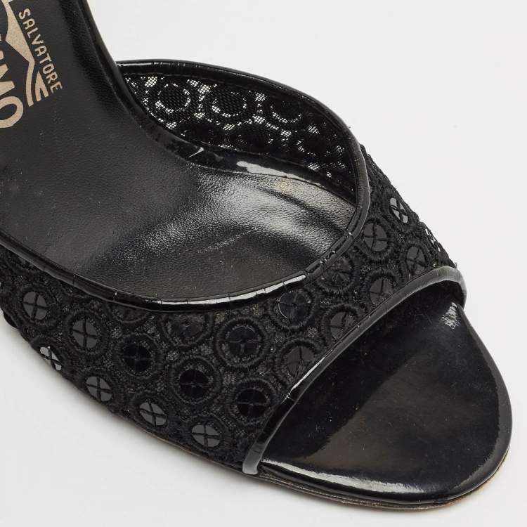 مملوكة مسبقًا Salvatore Ferragamo Black Mesh and Patent Leather Slingback Sandals Size 39