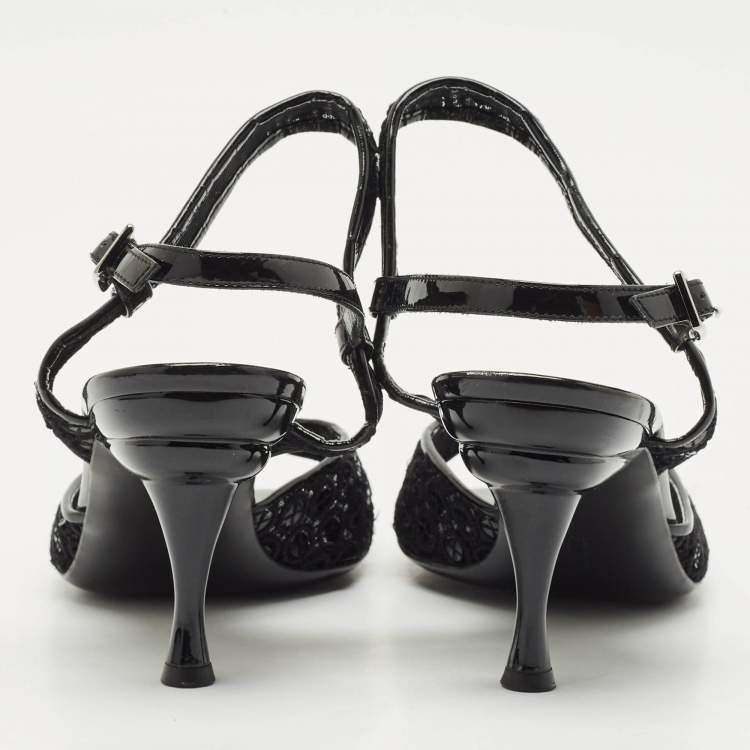 مملوكة مسبقًا Salvatore Ferragamo Black Mesh and Patent Leather Slingback Sandals Size 39