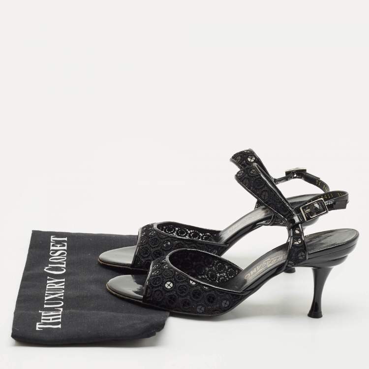 مملوكة مسبقًا Salvatore Ferragamo Black Mesh and Patent Leather Slingback Sandals Size 39
