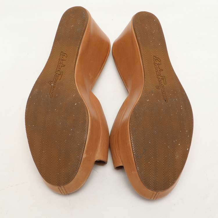 Pre Owned Salvatore Ferragamo Brown Leather Gancini Buckle Wedge Sandals Size 36.5