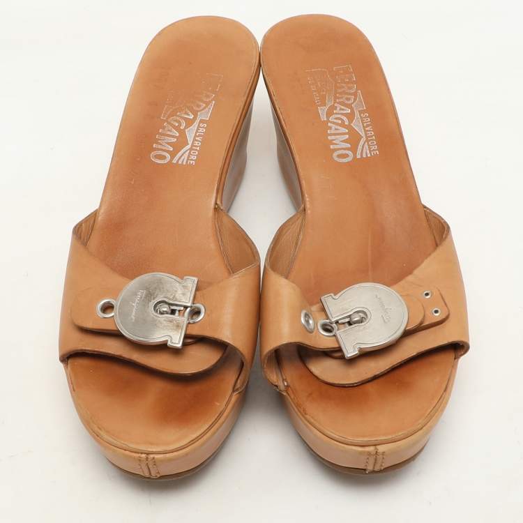 Pre Owned Salvatore Ferragamo Brown Leather Gancini Buckle Wedge Sandals Size 36.5