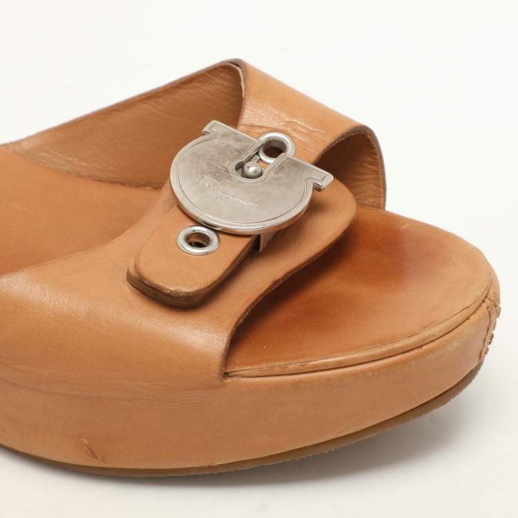 Pre Owned Salvatore Ferragamo Brown Leather Gancini Buckle Wedge Sandals Size 36.5