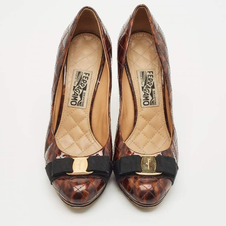 Pre Owned Salvatore Ferragamo Brown Patent Leather Vara Bow Pumps Size 39