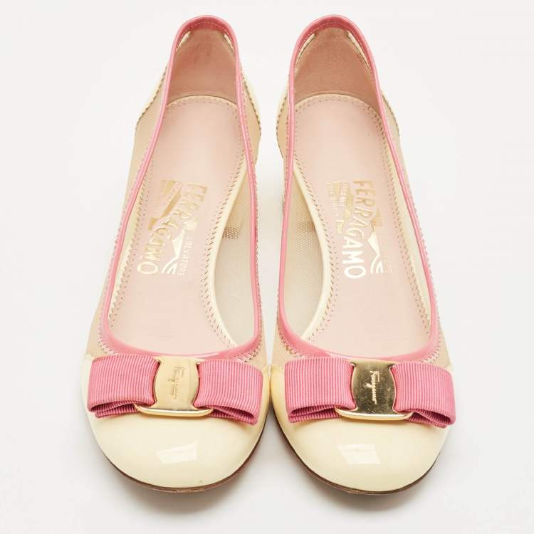 Pre Owned Salvatore Ferragamo Cream Mesh and Patent Leather Elinda Block Heel Pumps Size 37