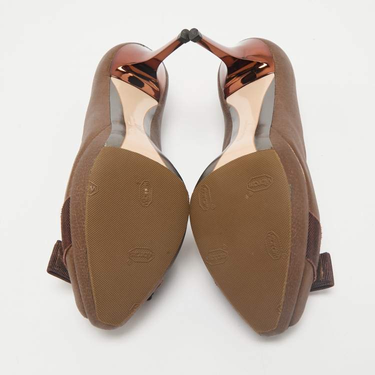 Pre Owned Salvatore Ferragamo Metallic Leather Vara Bow Peep Toe Pumps Size 38.5