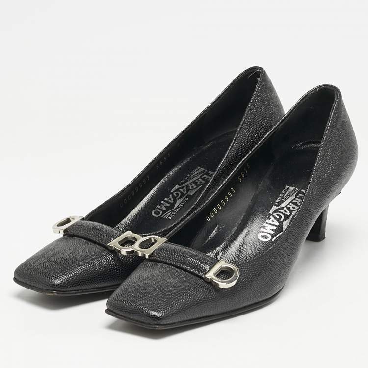 Pre Owned Salvatore Ferragamo Black Leather  Square Toe Pumps Size 37