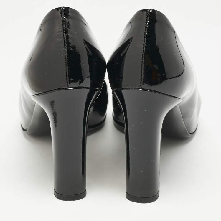 Pre Owned Salvatore Ferragamo Black Patent Leather Selia Pumps Size 40
