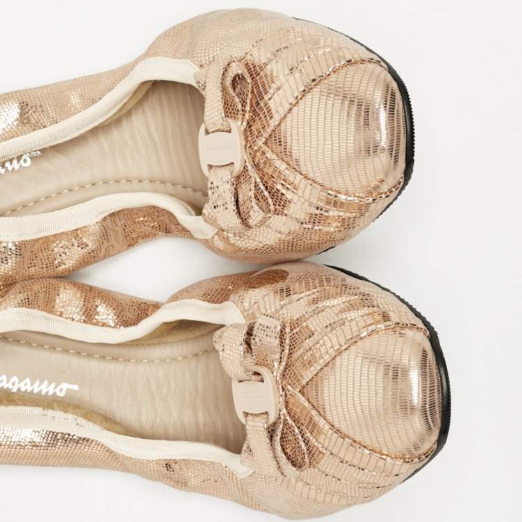 Pre Owned Salvatore Ferragamo Metallic Rose Gold Suede My Joy Scrunch Ballet Flats Size 40.5