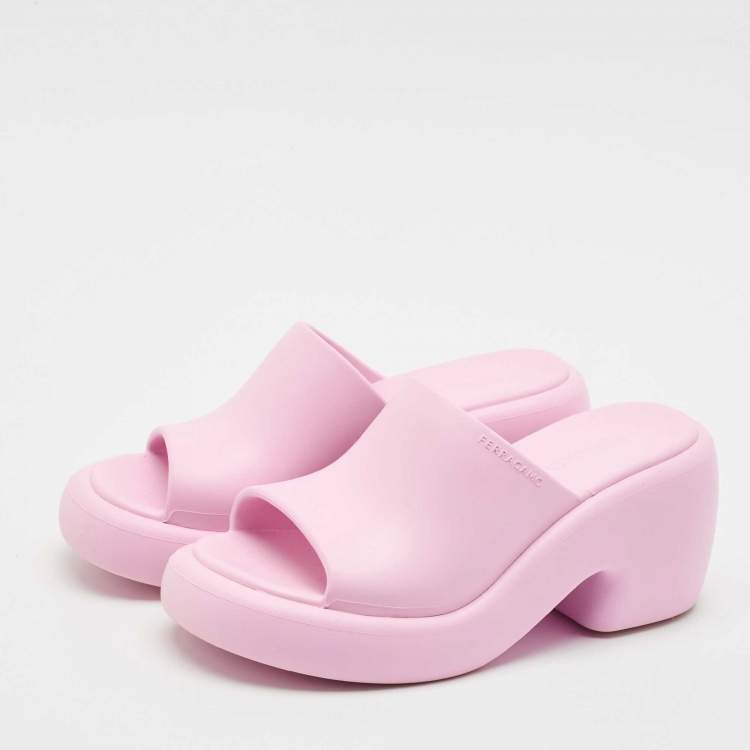 Pre Owned Salvatore Ferragamo Lilac Rubber Deva Slide Sandals Size 38.5