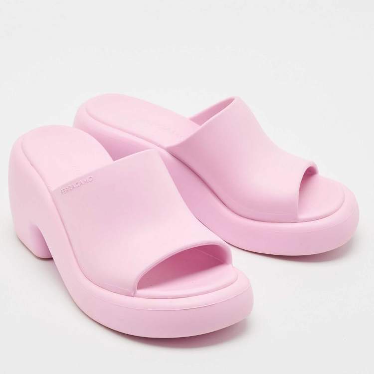 Pre Owned Salvatore Ferragamo Lilac Rubber Deva Slide Sandals Size 38.5
