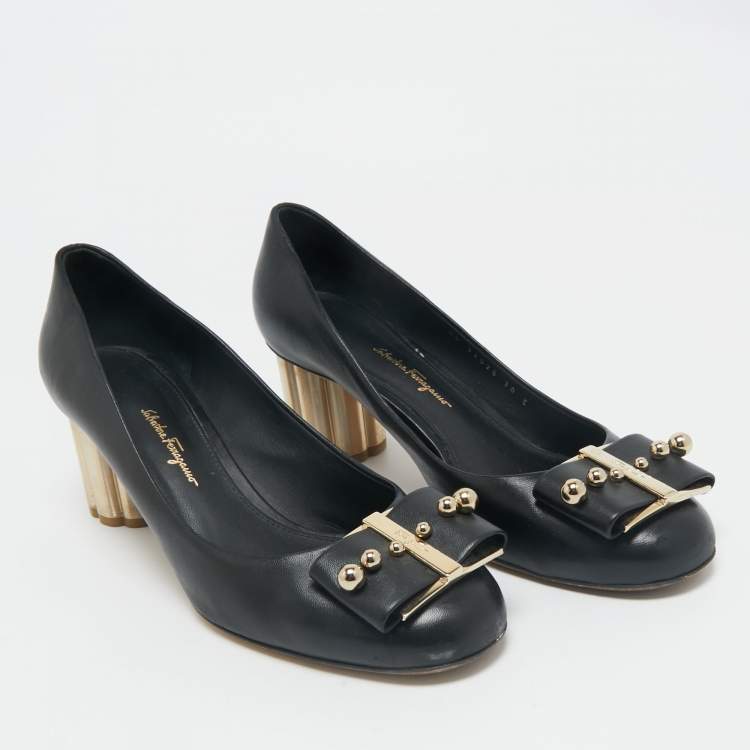 Pre Owned Salvatore Ferragamo Black Leather  Vara Bow Studded Block Heel Pumps Size 40.5