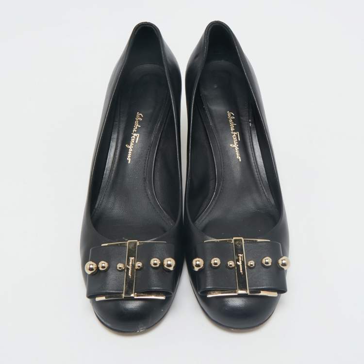 Pre Owned Salvatore Ferragamo Black Leather  Vara Bow Studded Block Heel Pumps Size 40.5