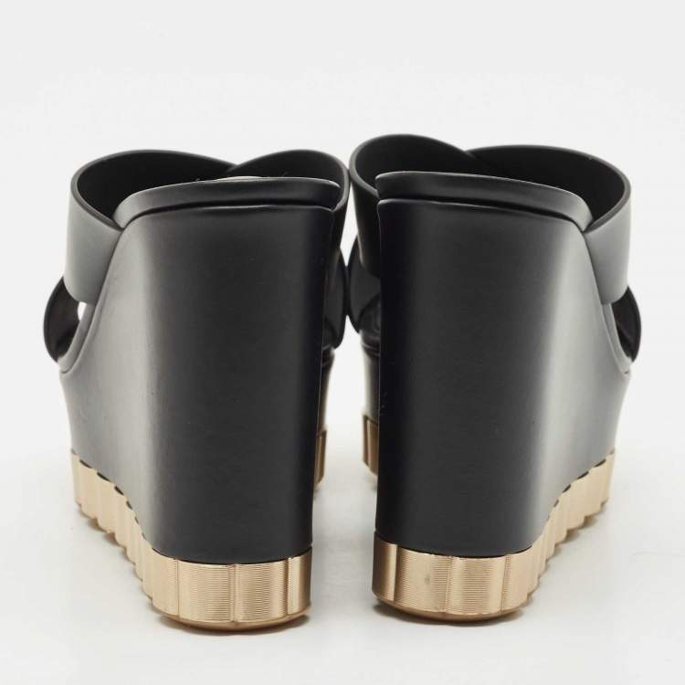 Pre Owned Salvatore Ferragamo Black Leather Nicosia Wedge Sandals Size 37
