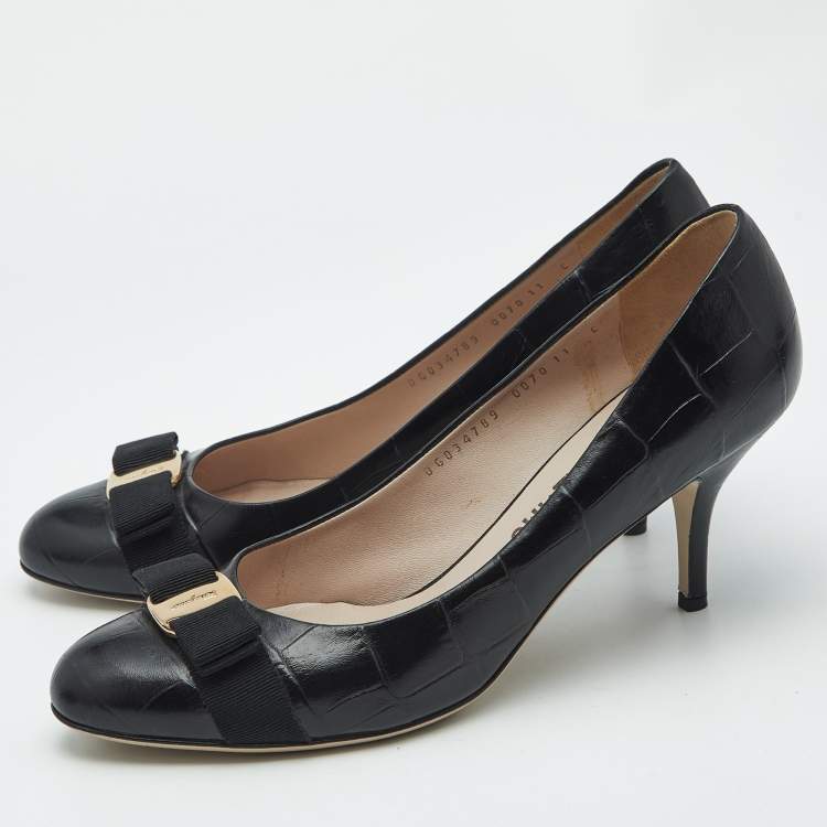Pre Owned Salvatore Ferragamo Black Croc Embossed Leather Vara Bow Pumps Size 41.5