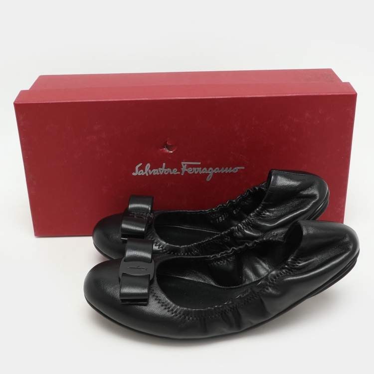 Pre Owned Salvatore Ferragamo Black Leather Vara Bow Ballet Flats Size 37