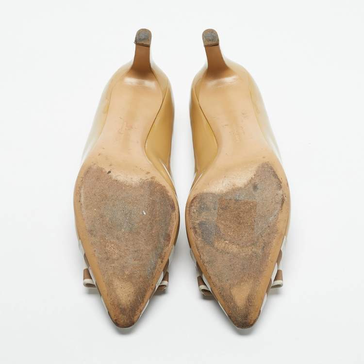 Pre Owned Salvatore Ferragamo Beige Grosgrain and Patent Leather Ezia Pumps Size 39.5