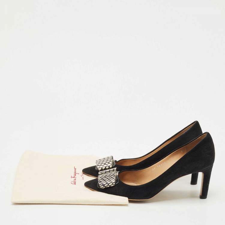 Pre Owned Salvatore Ferragamo Black Water Snakeskin and Suede Mimi Pumps Size 39.5