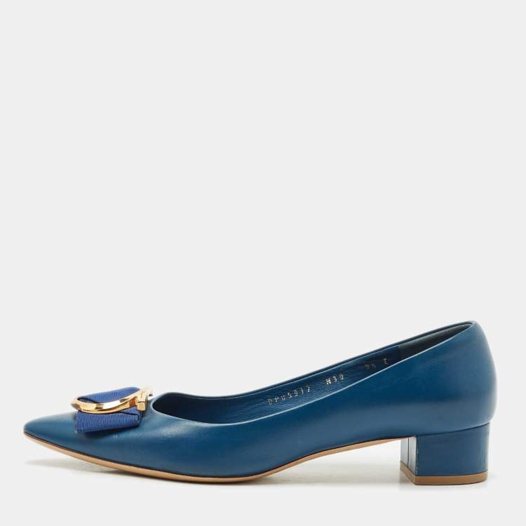 Pre Owned Salvatore Ferragamo Blue Leather Ezia Pumps Size 40
