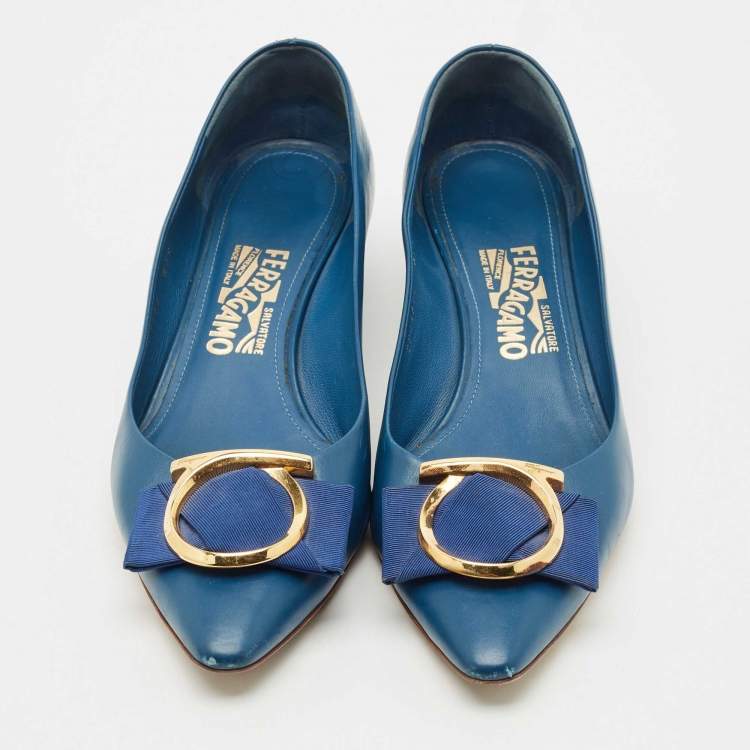 Pre Owned Salvatore Ferragamo Blue Leather Ezia Pumps Size 40