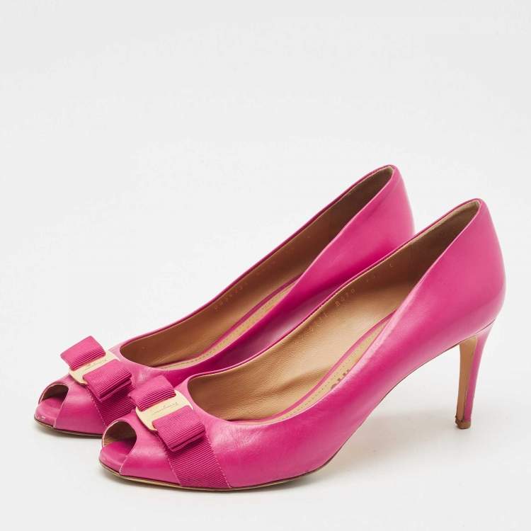 Pre Owned Salvatore Ferragamo Pink Leather Vara Bow Peep Toe Pumps Size 40.5