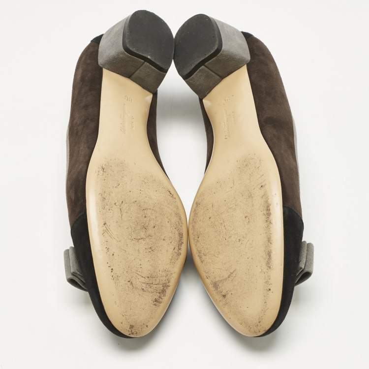 Pre Owned Salvatore Ferragamo Multicolor Suede Vara Bow Pumps Size 38.5