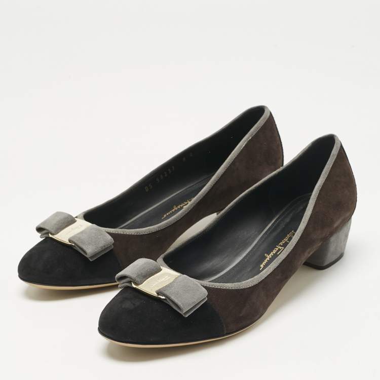 Pre Owned Salvatore Ferragamo Multicolor Suede Vara Bow Pumps Size 38.5
