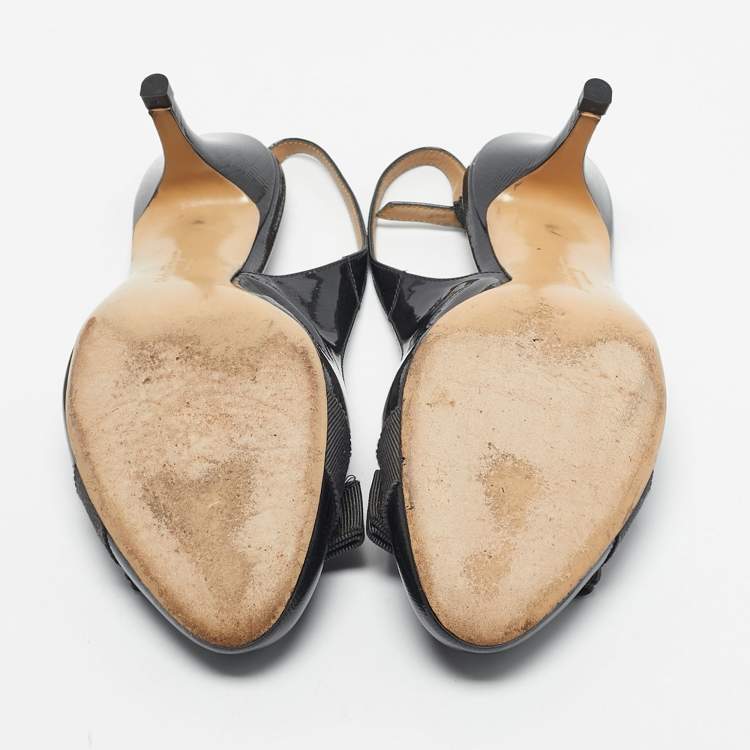 Pre Owned Salvatore Ferragamo Grey Patent Leather Vara Bow Slingback Pumps Size 38