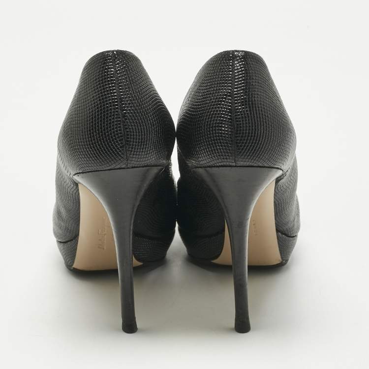 Pre Owned Salvatore Ferragamo Black Lizard Embossed Leather Peep Toe Pumps Size 39.5