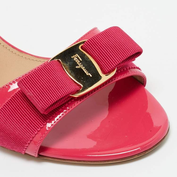 Pre Owned Salvatore Ferragamo Pink Patent Leather Vara Bow Slide Sandals Size 38.5