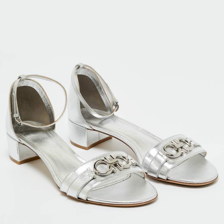 Pre Owned Salvatore Ferragamo Silver Leather Gancini Ankle Strap Sandals Size 40.5