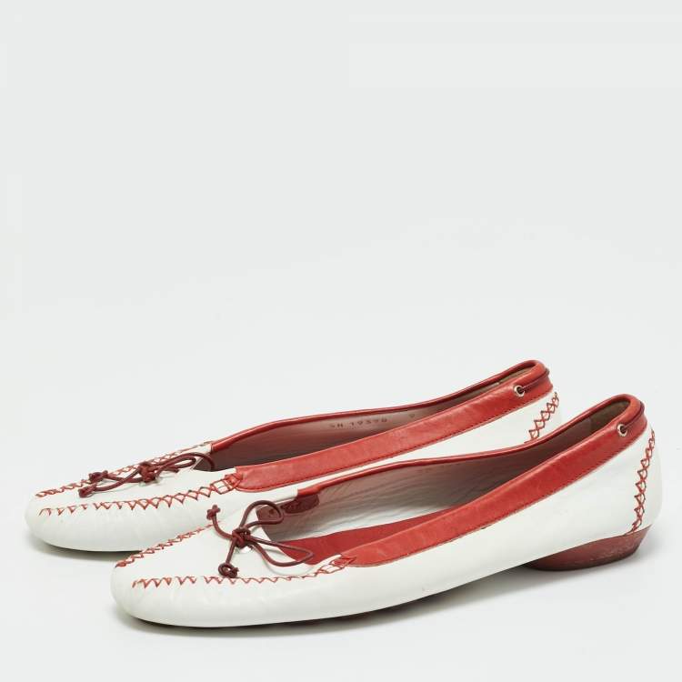 Pre Owned Salvatore Ferragamo White/Red Leather  Bow Smoking Slippers Size 39.5